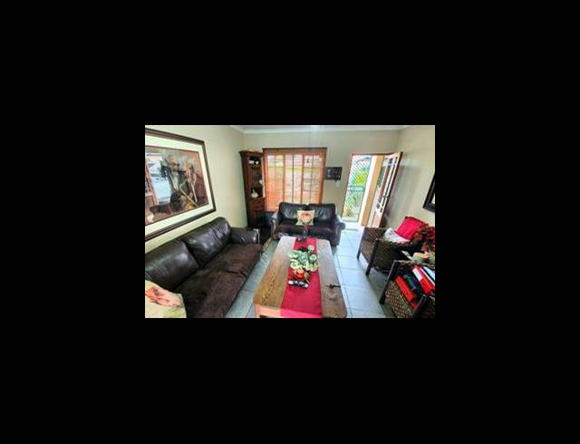 4 BEDROOM HOUSE SOLD IN HESTEAPARK